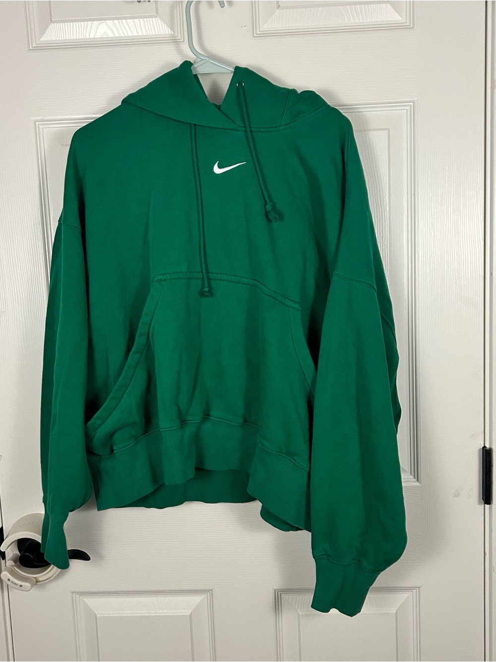 Nike Women’s Oversized Green Pullover Hoodie Sweatshirt Medium